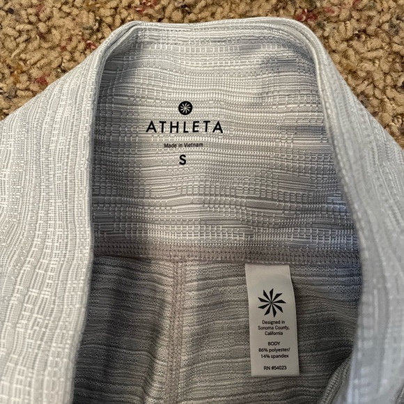 Athleta light gray leggings, super comfy and great to work out in - Picture 2 of 3